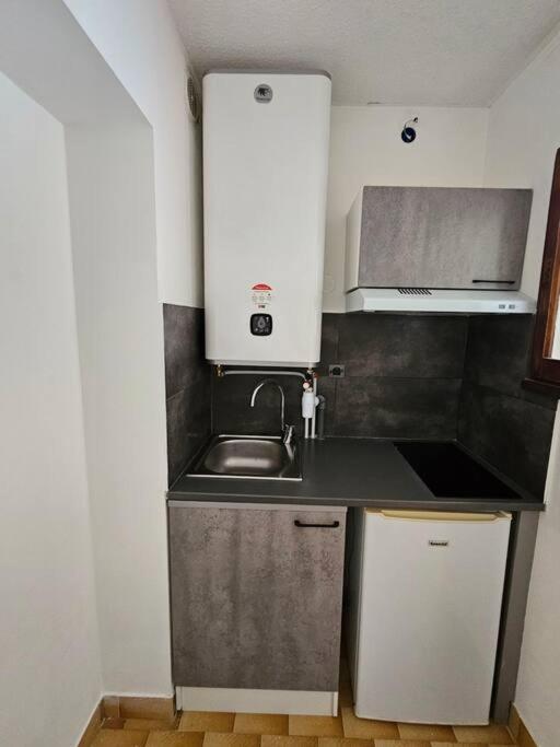 Studio Cabine Clim Wifi Parking Draps - 1 Etoile - Self Check-In Possible La Grande Motte Dış mekan fotoğraf